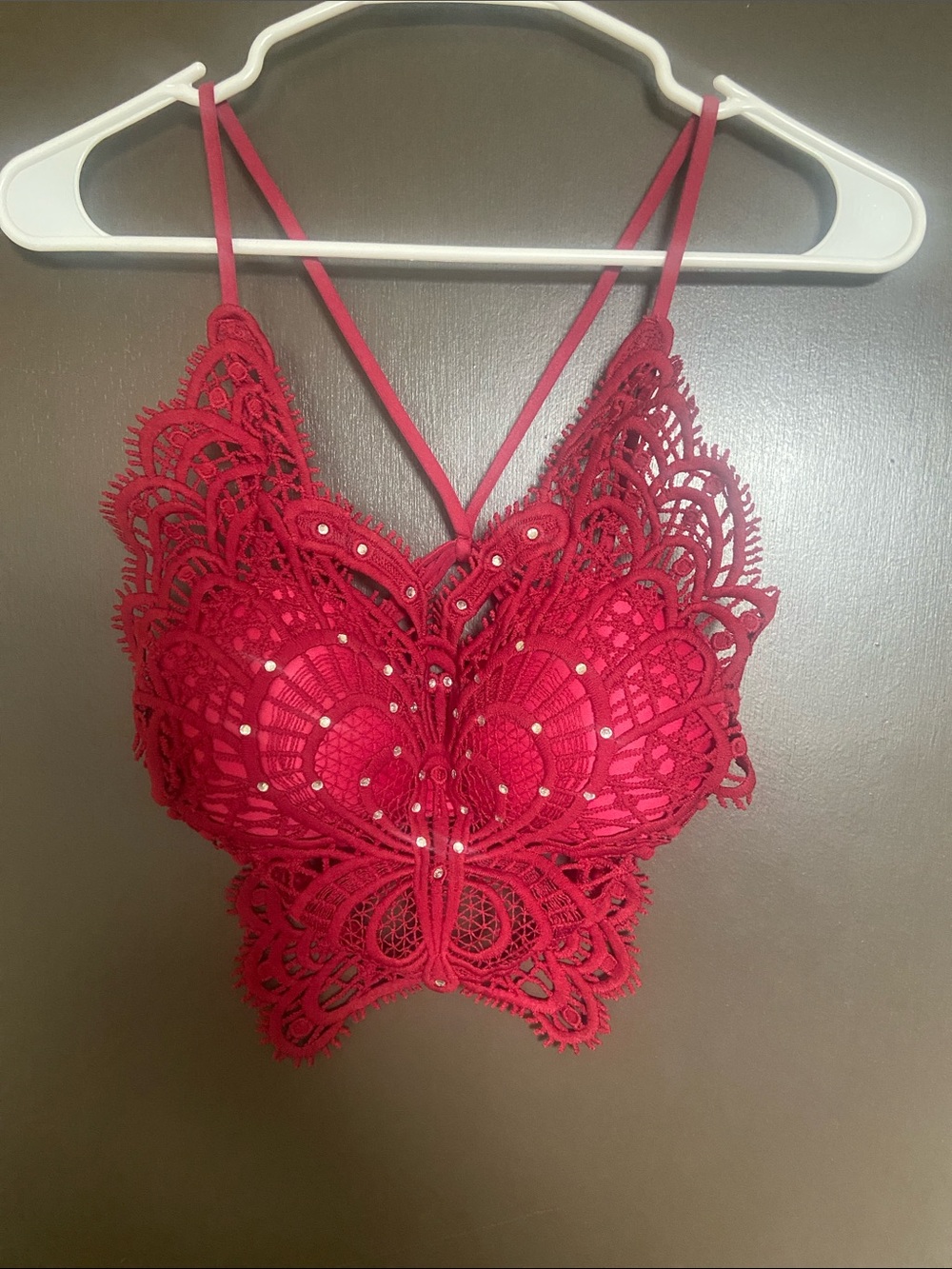 Lace hollow red cami top